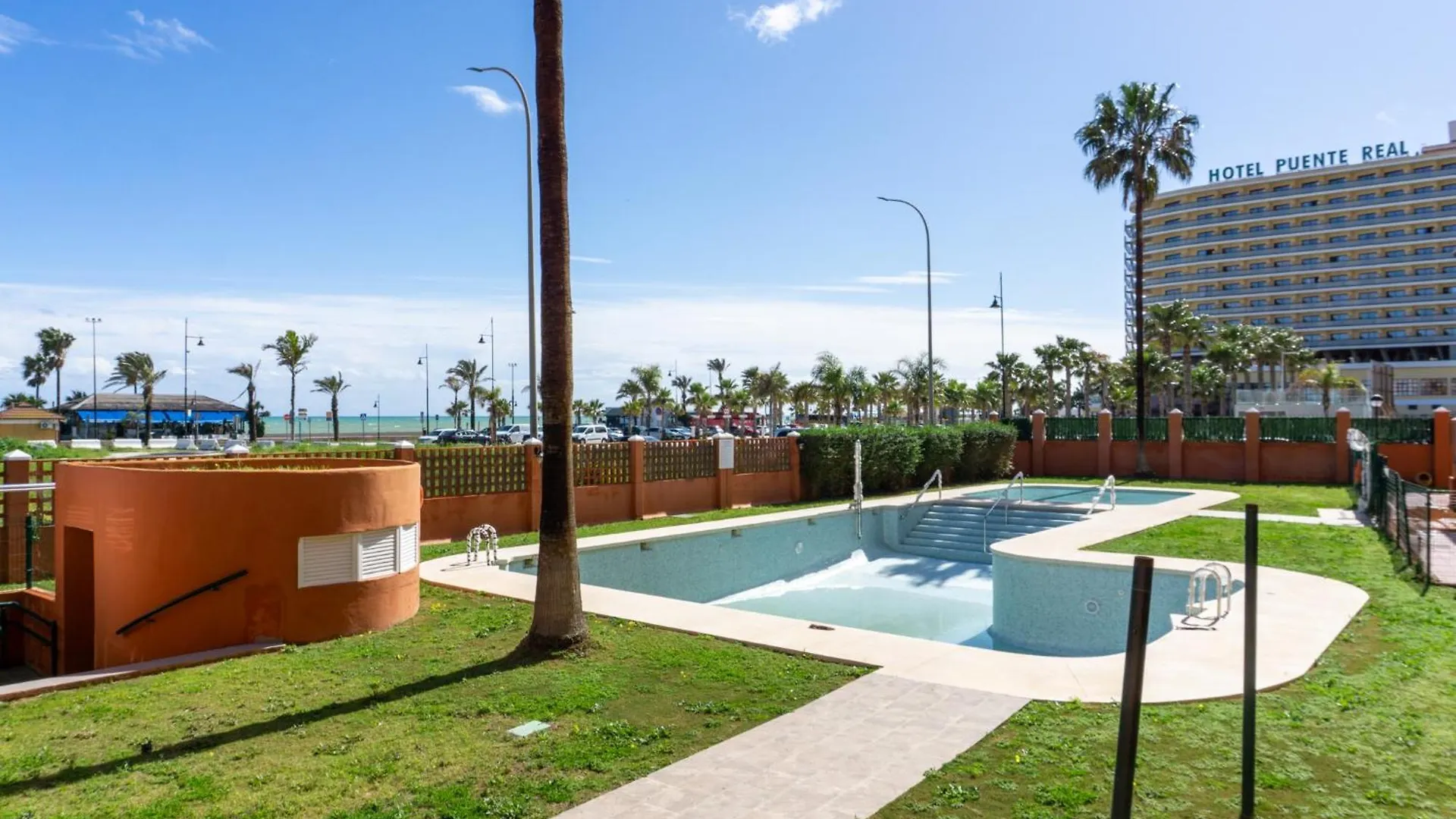 Bluewave Beach Retreat location